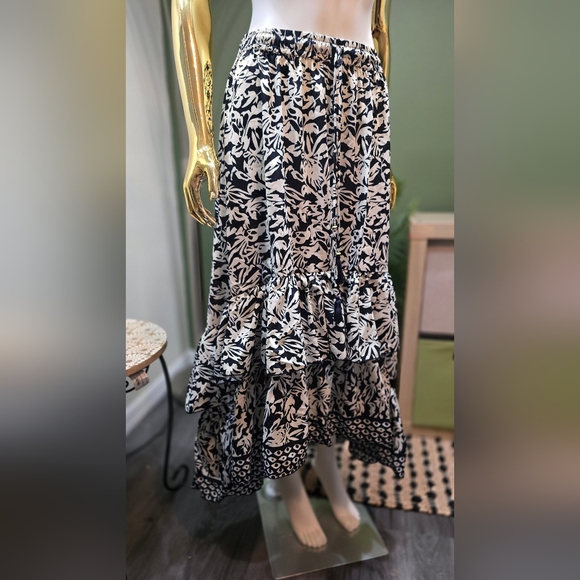 Masala Navy blue and white printed skirt size M - Picture 4 of 8